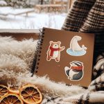 naklejki z zimowymi zwierzetami, miś, szop pracz i foka