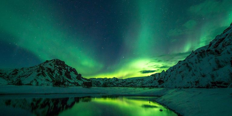 Co zobaczyć na Islandii? Aurora borealis