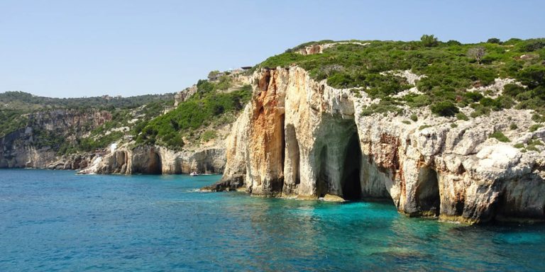 Błękitne Groty, Zakynthos w Grecji - gdzie jechać na majówkę za granicę?