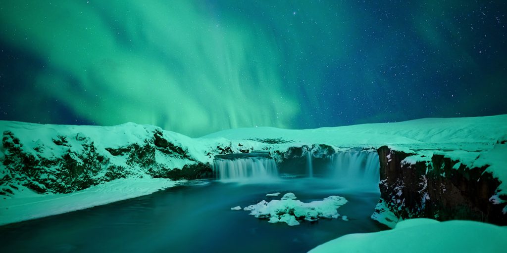 zorza polarna na Islandii