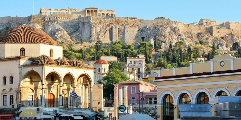 Plac Monastiraki - zakończenie city break w Atenach.